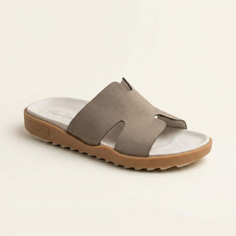 Sandal_on_solid_background_202606112022