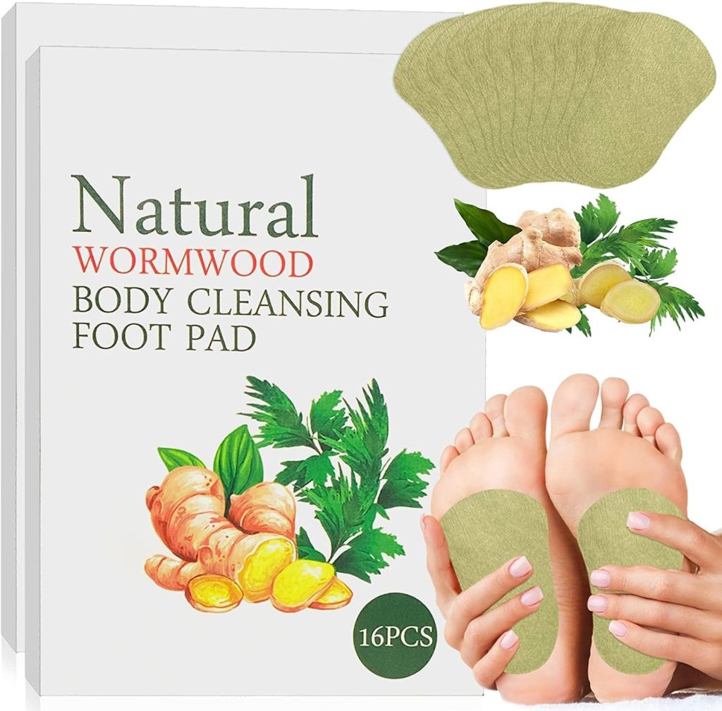 image of foot pads in use - هانيل لصقات إزالة السموم من القدم